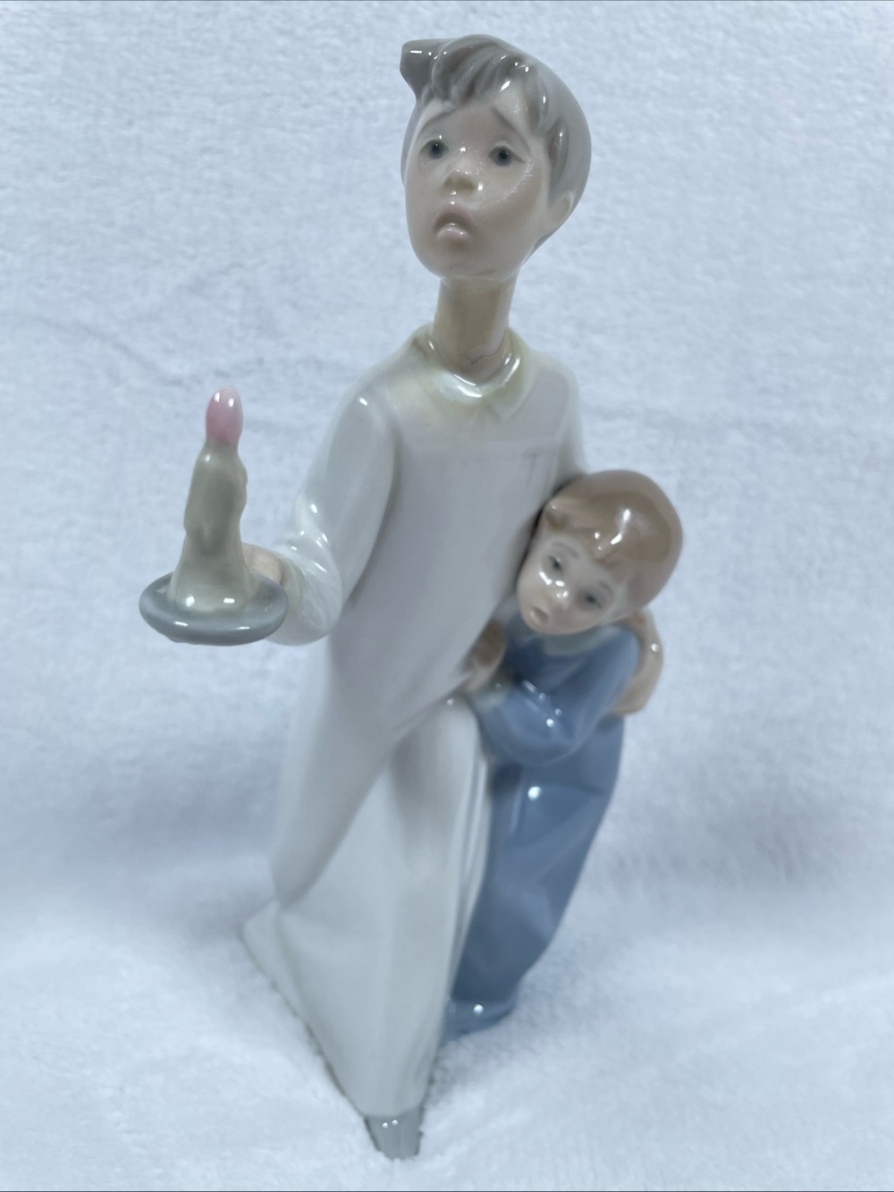 Lladro 4874 Boy and Girl with Candle 8" Glazed Porcelain Figurine Vintage Decor